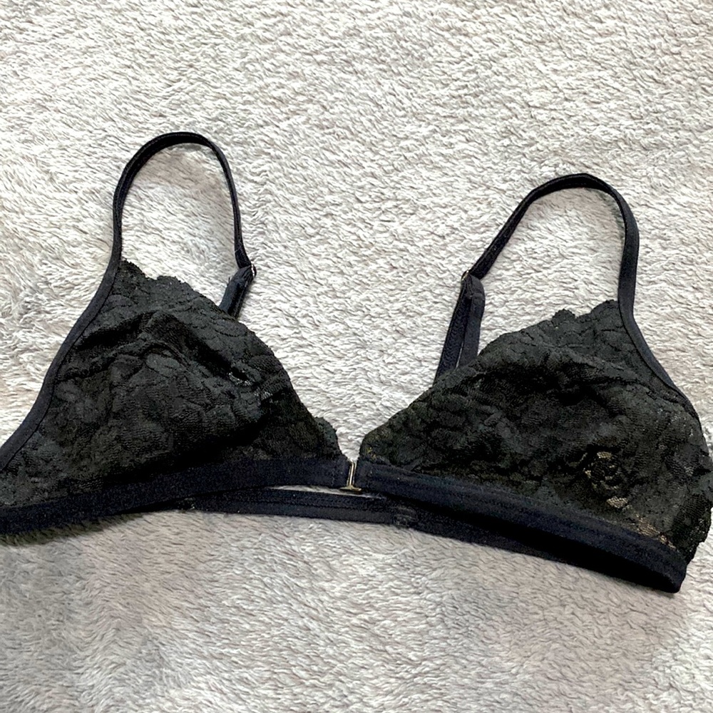 Vintage 1999 Victoria’s Secret Black Lace Bra | Size M